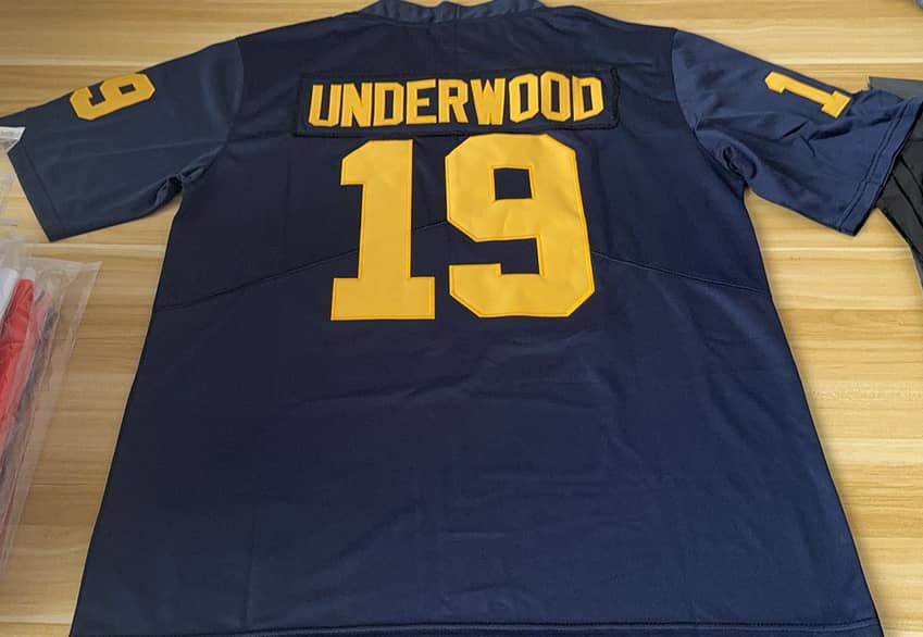 Jersey__Plug's tweet image. A few of our many Michigan Wolverines jerseys available! 銆斤笍
Any player (or name/number) can be done in any style below for sizes 2T through 8X. Patches are optional. Pictures below are of our own actual jerseys.
DM us if you鈥檇 like to order!