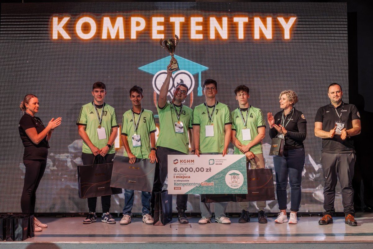 KGHM_SA's tweet image. Wakacje w pełni ☀️. Ale już od września ruszamy pełną parą z naszym programem ⚒️ &quot;Kompetentni w Branży Górniczo-Hutniczej. KGHM - Kluczowy Partner w Kształceniu Zawodowym&quot;. 

To specjalny program dla szkół ponadpodstawowych, który niewątpliwie zmienia kulturę organizacyjną #KGHM…