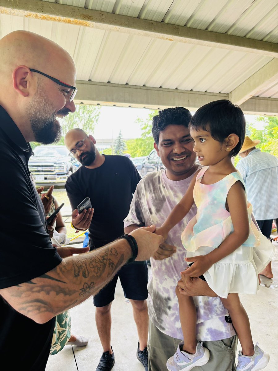 NedKurucMP's tweet image. What a wonderful afternoon at the Hindu Samaj Temple Picnic!
From delicious homemade delicacies to exciting games and laughter-filled conversations, it was a day full of community, culture, and connection.
Grateful for the warm hospitality, the joy of families coming together,…
