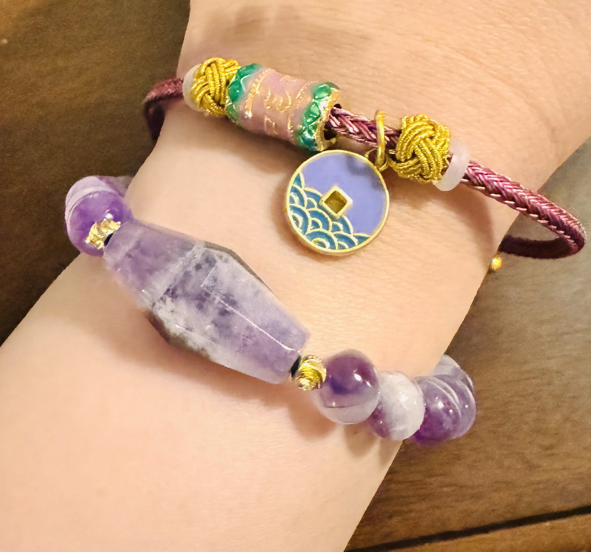 ✨ネパール館オープン✨ 早速可愛いプレスレッド発見！ 上が1500円！下