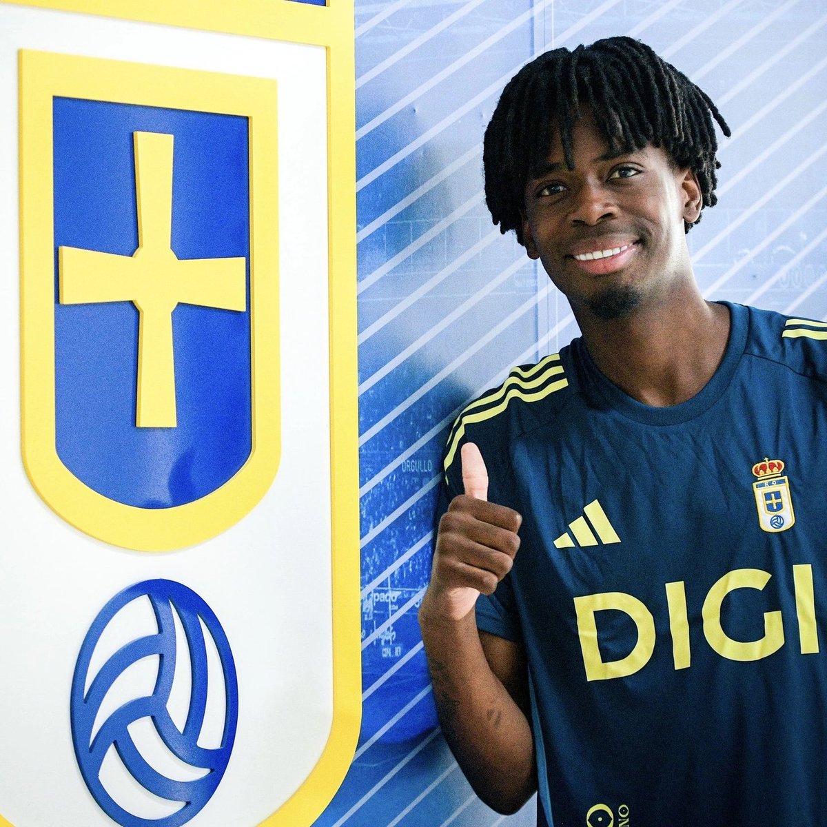 EnglishAbroad1's tweet image. 馃嚜馃嚫 Ovie Ejaria is on trial with Real Oviedo
27-year-old has been a free agent since leaving Reading in December '23. He had an unsuccessful trial with Egyptian side Zamalek last year
Oviedo were recently promoted to La Liga and are coached by ex-Reading manager Veljko Paunovi膰