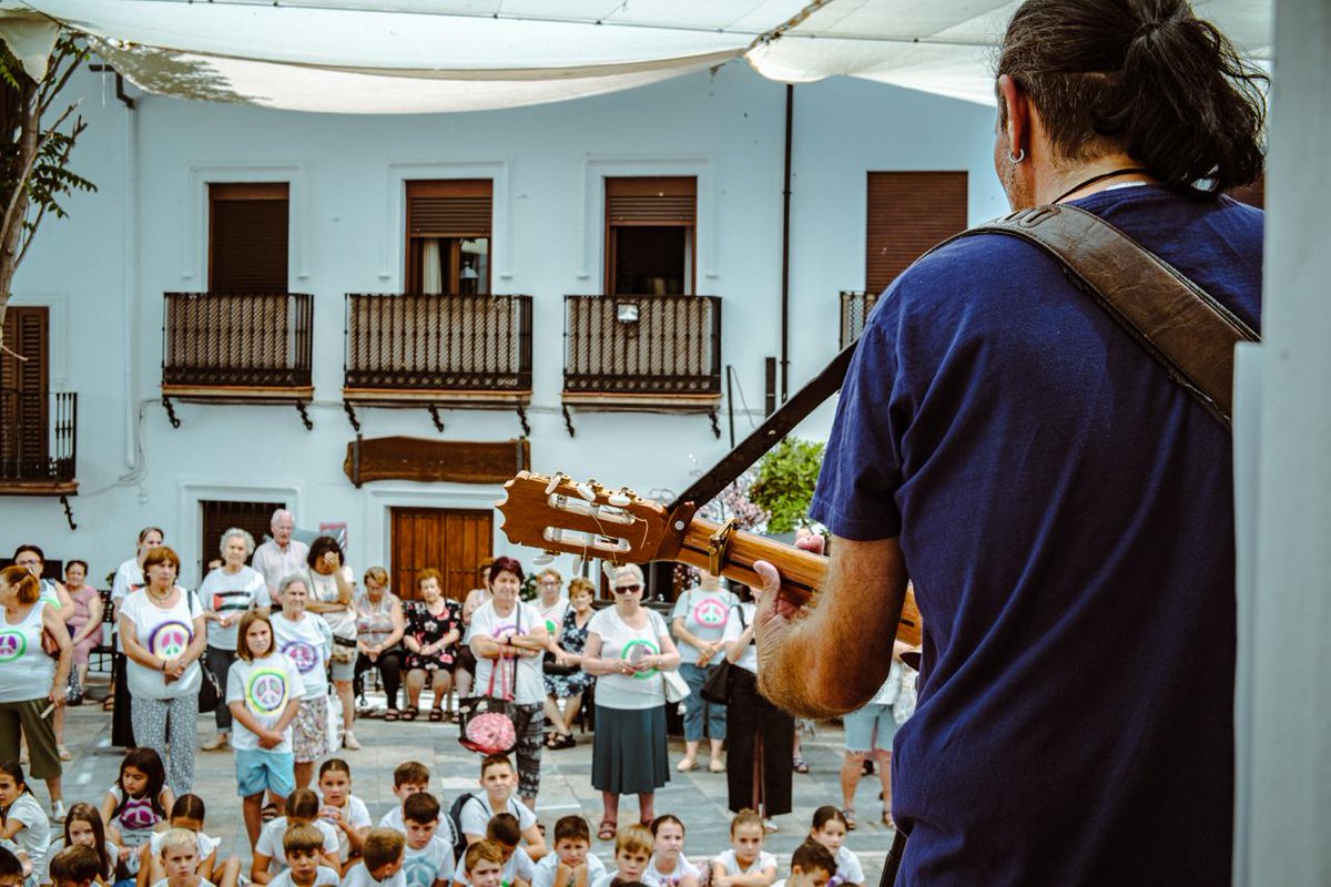 Esta mañana he tenido la enorme suerte de colaborar en un acto de el ayuntamiento de El Gastor cantando la Milonga de un moro judío del Fran <a href="/JorgeDrexler_O/">Jorge Drexler</a>