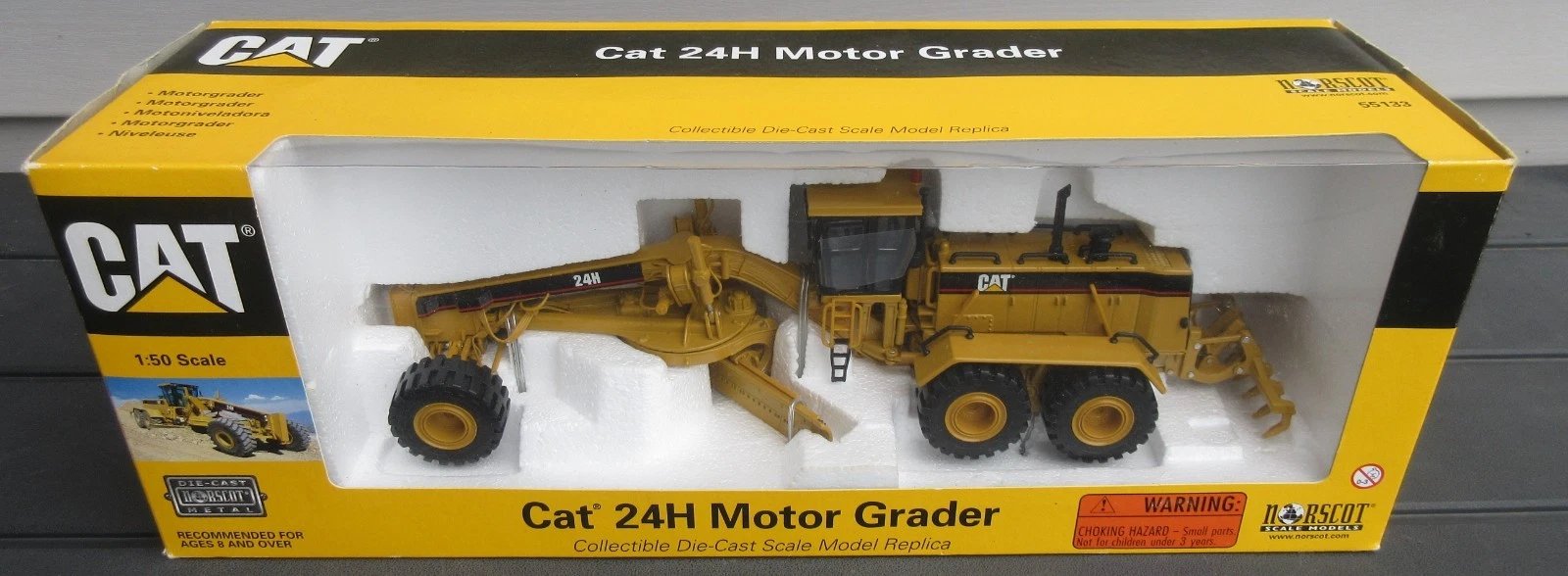 CAT Cat 24H Motor Grader 1/50スケール　55133 Norscot 55133 1:50 Die Cast Caterpillar 24H Motor Grader