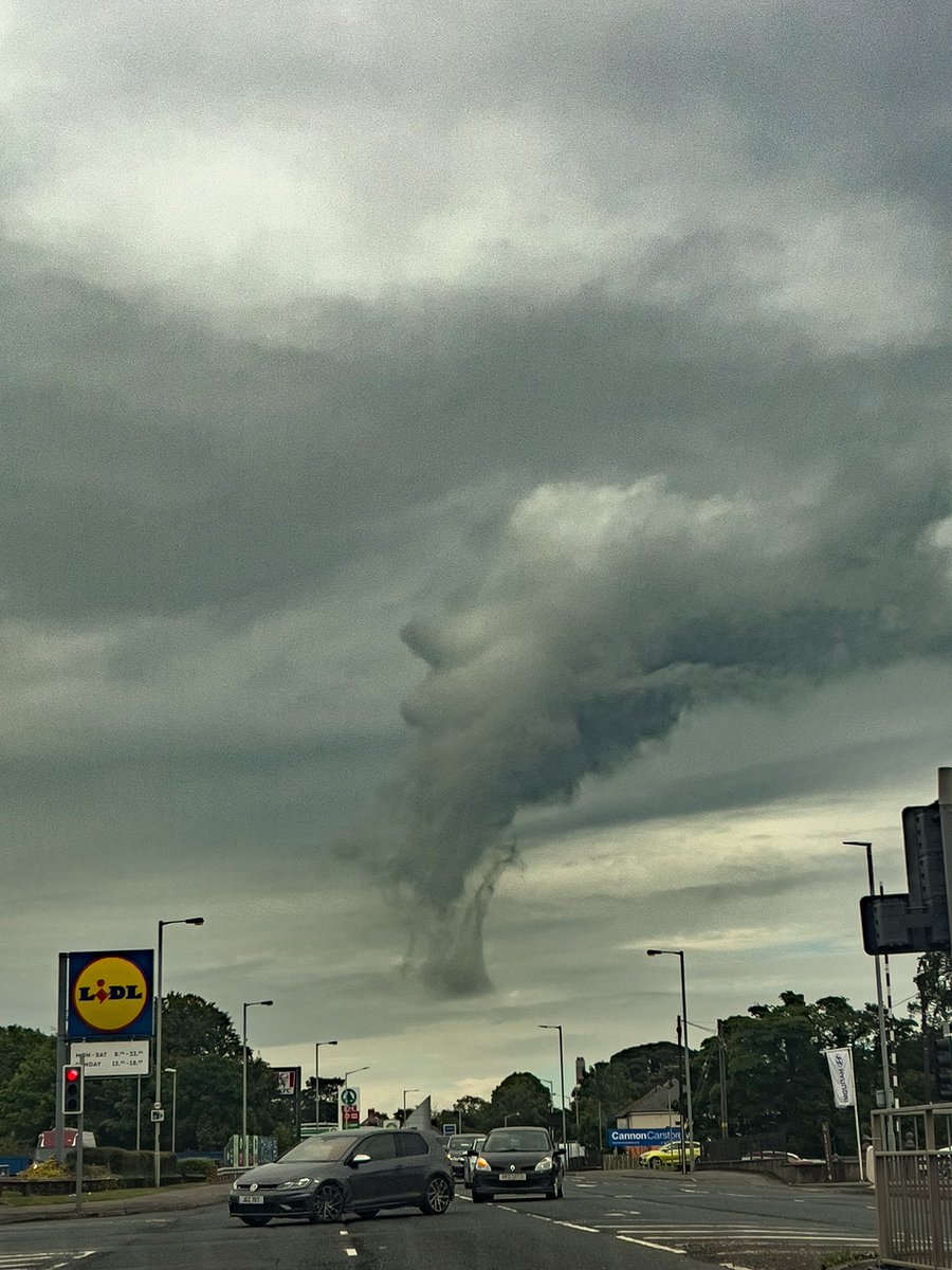 Stephen Henderson (@social_stephen) on Twitter photo Looked like the start of Twister! Ok, it’s just a cloud but still looked pretty cool seeing it drop out of the sky then disappear.
<a href="/barrabest/">Barra Best</a> <a href="/WeatherCee/">Cecilia Daly</a> Looked like the start of Twister! Ok, it’s just a cloud but still looked pretty cool seeing it drop out of the sky then disappear.
<a href="/barrabest/">Barra Best</a> <a href="/WeatherCee/">Cecilia Daly</a>