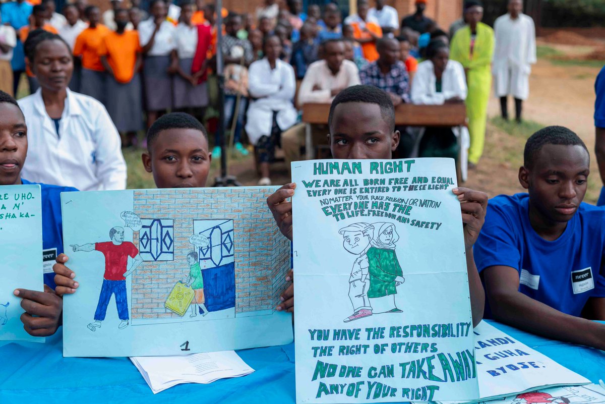 PBIRwanda's tweet image. Our children are the future of our communities. If we teach them to value peace and look beyond our differences, we can end the cycle of violence once and for all.
#FuturePeacebuilders.