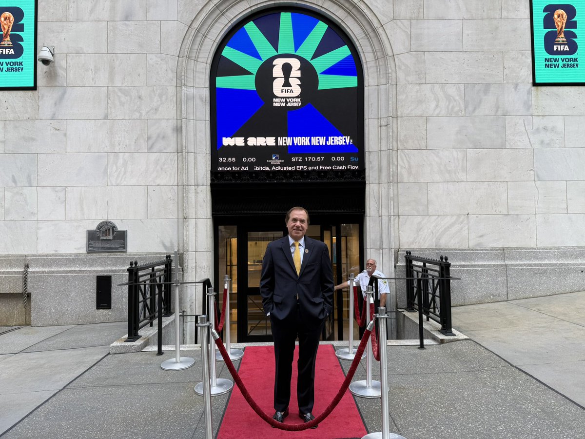 SpeakerCoughlin's tweet image. This morning I’m joining the NYNJ World Cup Host Committee to ring the opening bell at the NYSE! Watch live here:
nyse.com/_events/NDE1ND…
