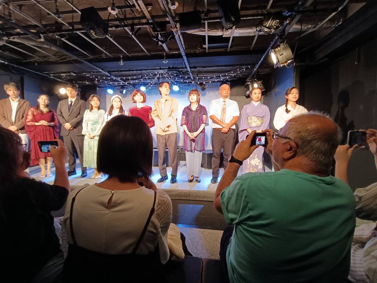 ポチ子さんこと
#柴野えりこ さんがメインキャストの　#舞台シンデレラの靴 
を観劇。
10年（以上）振りにお会いしたポチ子さん、歳取って無くてお若かった🤩そして、凄く頑張ってた👍
※こちらの「映画📽️」バージョンがあるようです。