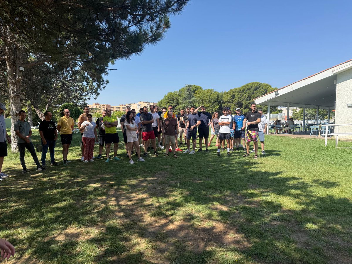 🌟 El pasado viernes salimos de la rutina para celebrar los 32 años de CUALIMETAL.

👬 Fue una jornada diferente, fuera de la oficina, llena de actividades de equipo, risas, buenos momentos, y que terminamos con buena comida y mejor compañía.

🤝 Gracias a todo el equipo.