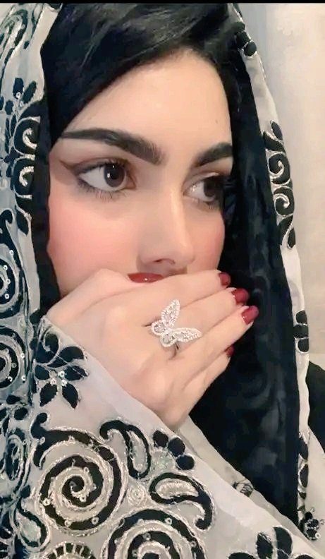 ياليت بخش صامل يتقدم لي علا سنت الله ورسوله