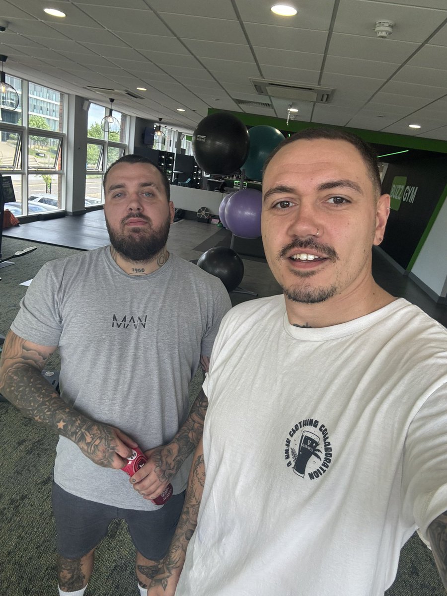 Session done with the broski 🏋️ <a href="/xStevieee/">Steven Watts</a>  #buzzgym