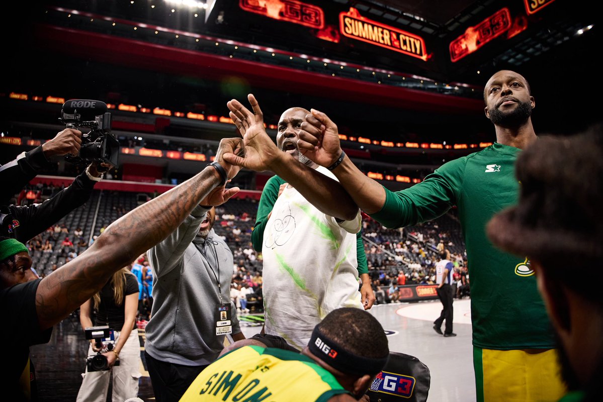 thebig3's tweet image. Every matchup was a battle and the fans brought the energy. Detroit didn鈥檛 disappoint. (馃摳: Chapman Baehler)