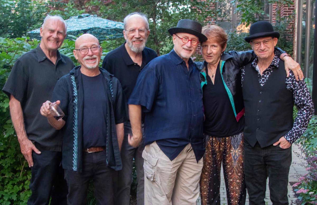 HungryBrainChi's tweet image. Monday! Marc Smith, founder of the Uptown Poetry Slam, joins forces with Al Day, Bob Long, composer Doug Lofstrom, dynamic drummer Sarah Allen, and sax master Michael Levin—for The Last Word Quintet a genre-blending journey of verse, music, and meaning. Doors: 7, Show: 8pm