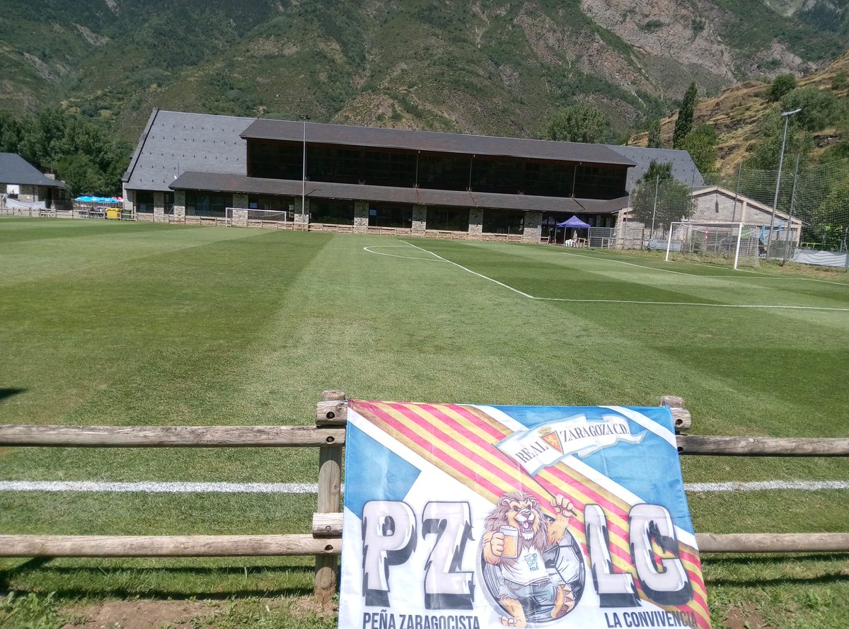 Siempre a tu lado!! Aragón blanquiazul #realzaragoza