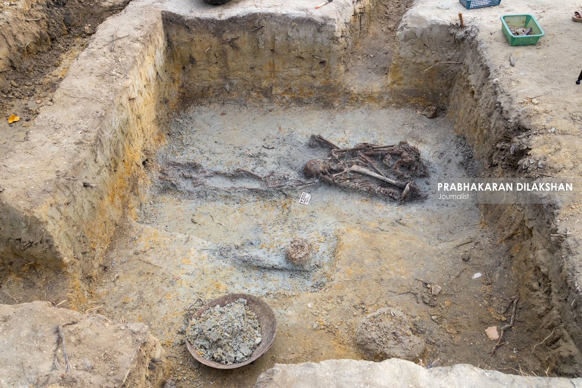Prabhakaranlk's tweet image. The excavation work at the previously halted Chemmani mass grave site in Jaffna resumed today.
During today’s excavation activities, seven new sets of human skeletal remains were discovered. With this latest finding, the total number of human skeletal risen to 72.