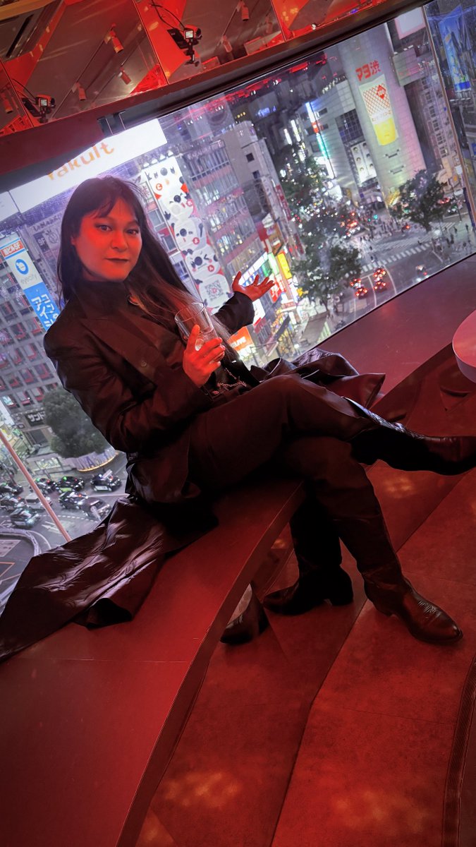 niu_HP's tweet photo. 昨日は渋谷が一望できるマグル界のゴスイベントに参加してきました🐈‍⬛
#catcave https://t.co/UCb1SzTwWm