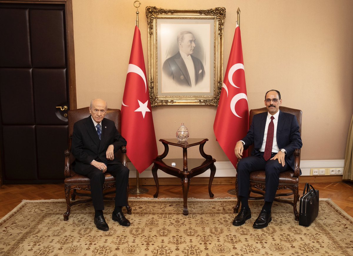 hlmdrgn's tweet photo. MİT Başkanı Sayın İbrahim Kalın, Genel Başkanımız Sayın Devlet Bahçeli’yi @dbdevletbahceli TBMM’deki makamında ziyaret etti. https://t.co/UfGX7Ubyte