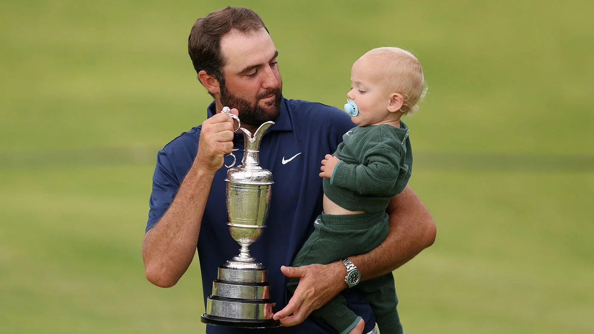 SchefflerLegion's tweet image. No, you werenβt dreaming
The family man triumphed at Royal Portrush