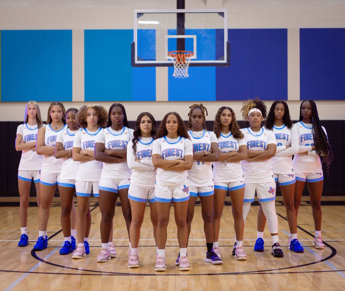 yasmeen_ba11er's tweet image. Itβs officially the end of my AAU career. I β€οΈ this team. We laughed, bounded and fought together this season. blessed to be part of the Finest Family. It helped me grow as a player and person. Thank you Coach Ray and Coach Chancy for always pushing me.
SAF4L
@SAFinestbball