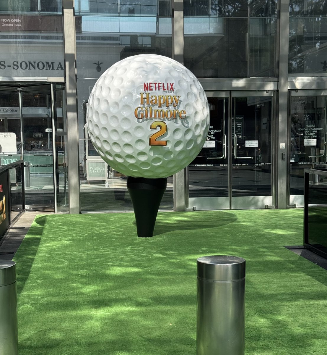 ShooterMcGavin_'s tweet image. Happy Gilmore 2 premiere tonight in NYC. Almost showtime.