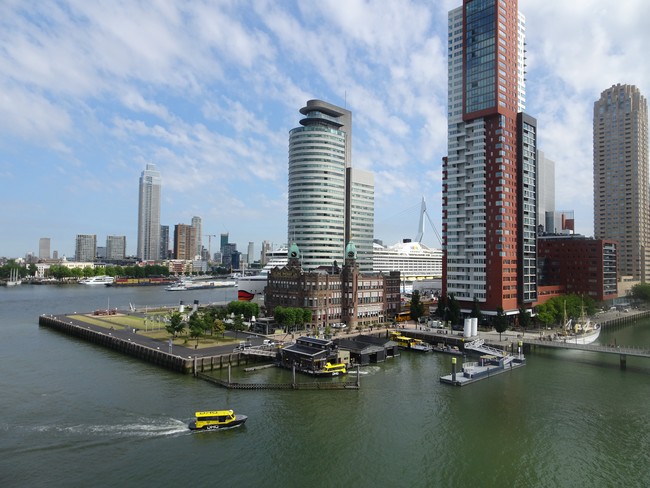 College <a href="/Lansingerland/">Gem. Lansingerland</a> liep averij op tijdens de aatste raadsvergadering. In weekbericht 749 zetten wij alle kwetsuren op een rijtje. Onze GroenLinks-PvdA motie “De Rode Lijn” haalde het niet. Lees: lansingerland.pvda.nl/nieuws/weekber… Wij wensen al onze lezers een mooie en veilige vakantie!