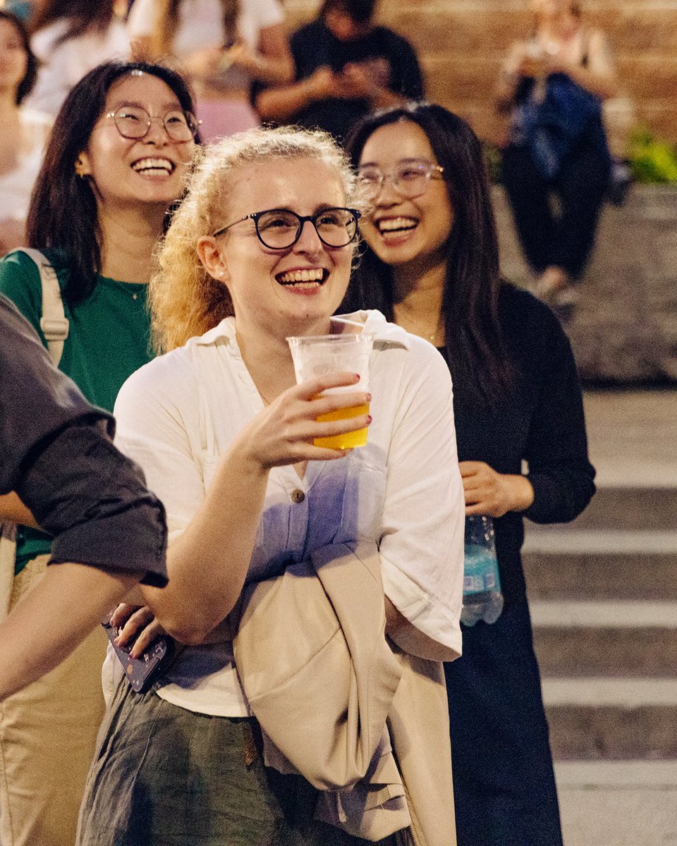 NavyPier's tweet image. Think you’ve got what it takes? Join us in the Beer Garden trivia every Thursday now–Aug 28 from 6:30–8:30 PM for trivia with @freepubtrivia! Weekly prizes + a summer-long grand prize up for grabs! 🧠🍻 Learn more: bit.ly/44RKD4f