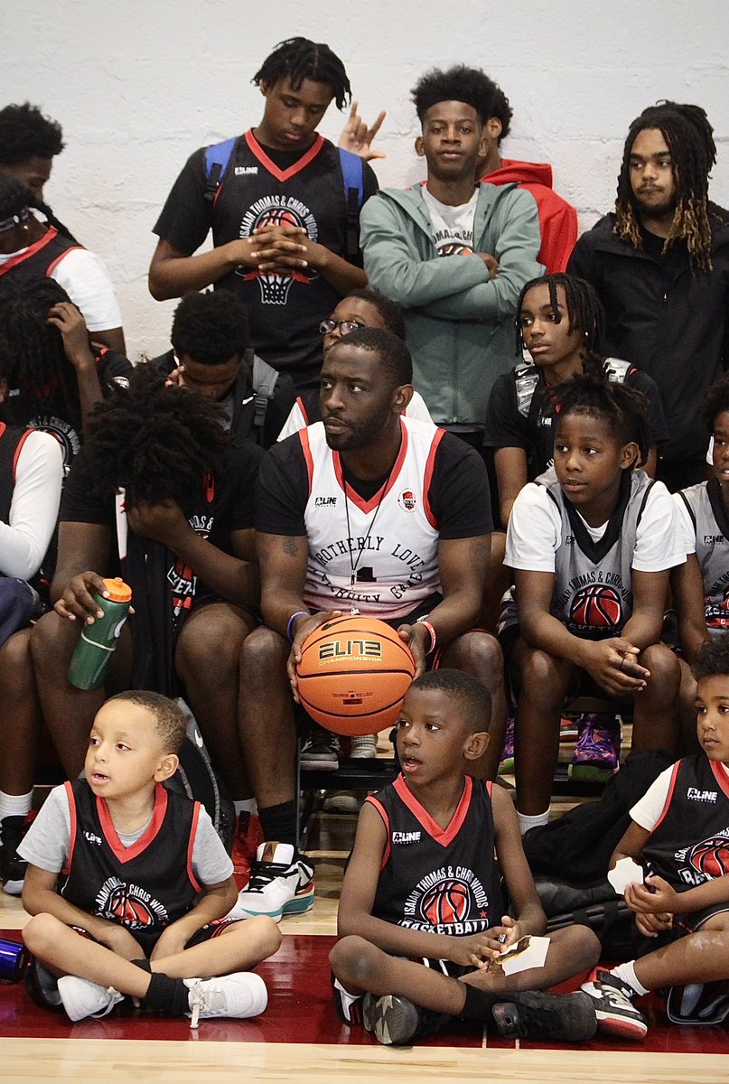 CMThomasPHL's tweet image. Sports brings people together. But they also provide life lessons, friendships, opportunities to jobs and scholarships, and so much more.
Whether basketball or a different sport or another positive pastime, unlock your passion and pass it on to the next generation.