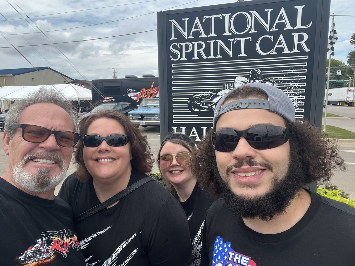 myrick29's tweet image. Happy birthday @HunterMRobbins can’t wait to go to another race with you 😊🏁enjoy your day 🤘