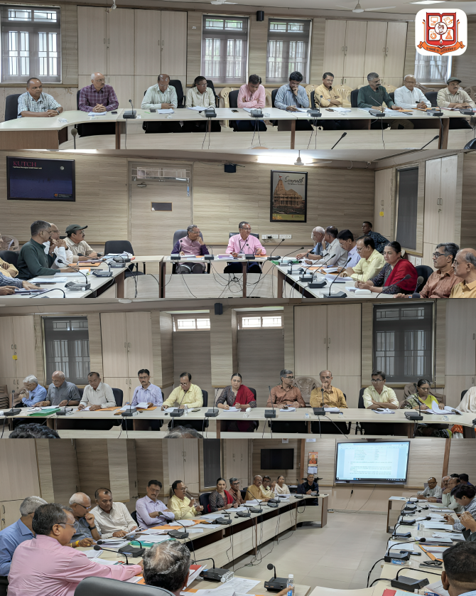 mkbhavuni78's tweet photo. 📌 તા. ૨૧/૦૭/૨૦૨૫
📍 મહારાજા કૃષ્ણકુમારસિંહજી ભાવનગર યુનિવર્સિટીમાં એકેડેમિક કાઉન્સિલની બેઠક માનનીય કુલપતિ ડૉ. ભરતભાઈ બી. રામાનુજના અધ્યક્ષસ્થાને યોજાઈ.
📚 12 એજેન્ડાઓ પર ચર્ચા સાથે મહત્વપૂર્ણ નિર્ણયો લેવામાં આવ્યા.
#MKBU #AcademicCouncil #BhavnagarUniversity #HigherEducation https://t.co/ChJx9eYSnt
