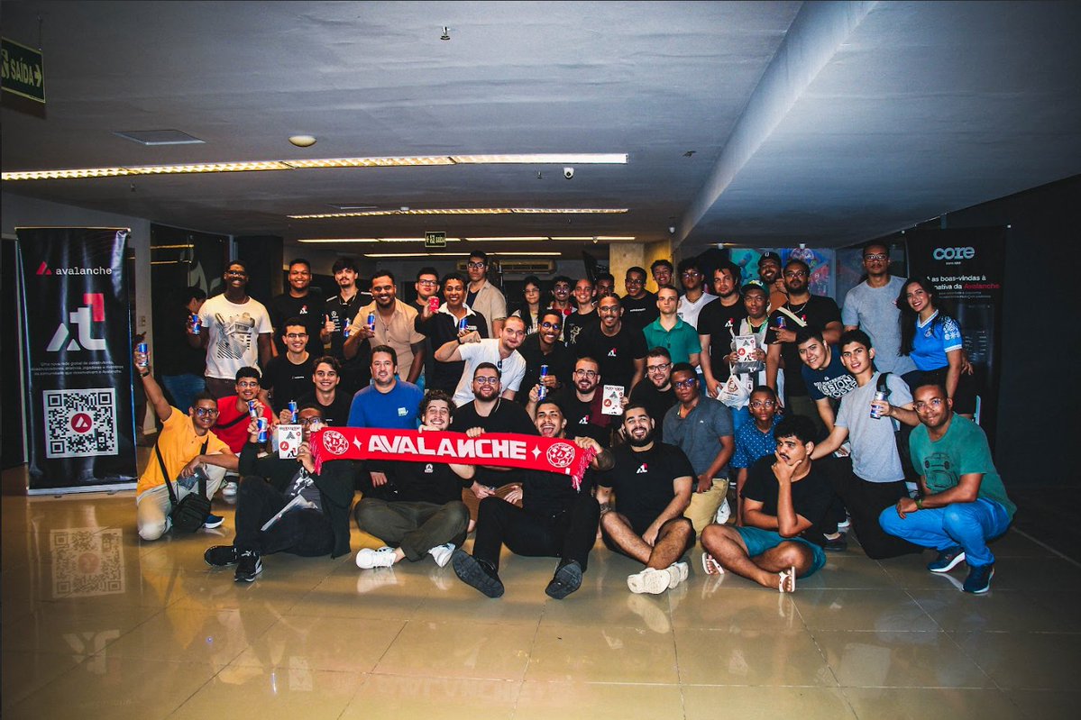 Hirano 👻 (@hiranonft) on Twitter photo Yesterday was special for our local web3 & gaming community! 🎮✨
Alongside <a href="/AvaxTeam1/">Avalanche Team1</a>, <a href="/Avalanche_pt/">Avalanche Portugues 🇧🇷 | 🇺🇸 | 🇵🇹🔺</a> and <a href="/navearenacwg/">NAVE Arena CWG</a> , we hosted an event here in Salvador with 115+ people showing up... Builders, gamers, devs, and curious newcomers.
x.com/AvaxTeam1/stat…
Let me tell you Yesterday was special for our local web3 & gaming community! 🎮✨
Alongside <a href="/AvaxTeam1/">Avalanche Team1</a>, <a href="/Avalanche_pt/">Avalanche Portugues 🇧🇷 | 🇺🇸 | 🇵🇹🔺</a> and <a href="/navearenacwg/">NAVE Arena CWG</a> , we hosted an event here in Salvador with 115+ people showing up... Builders, gamers, devs, and curious newcomers.
x.com/AvaxTeam1/stat…
Let me tell you