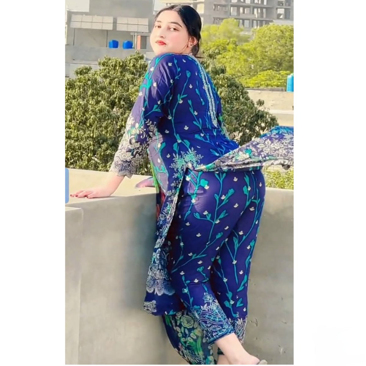 *کیا پسند ہے؟🥀*

*چائے ❤️*
*کافی 👍🏻* 
*کچھ بھی نہیں 😂*