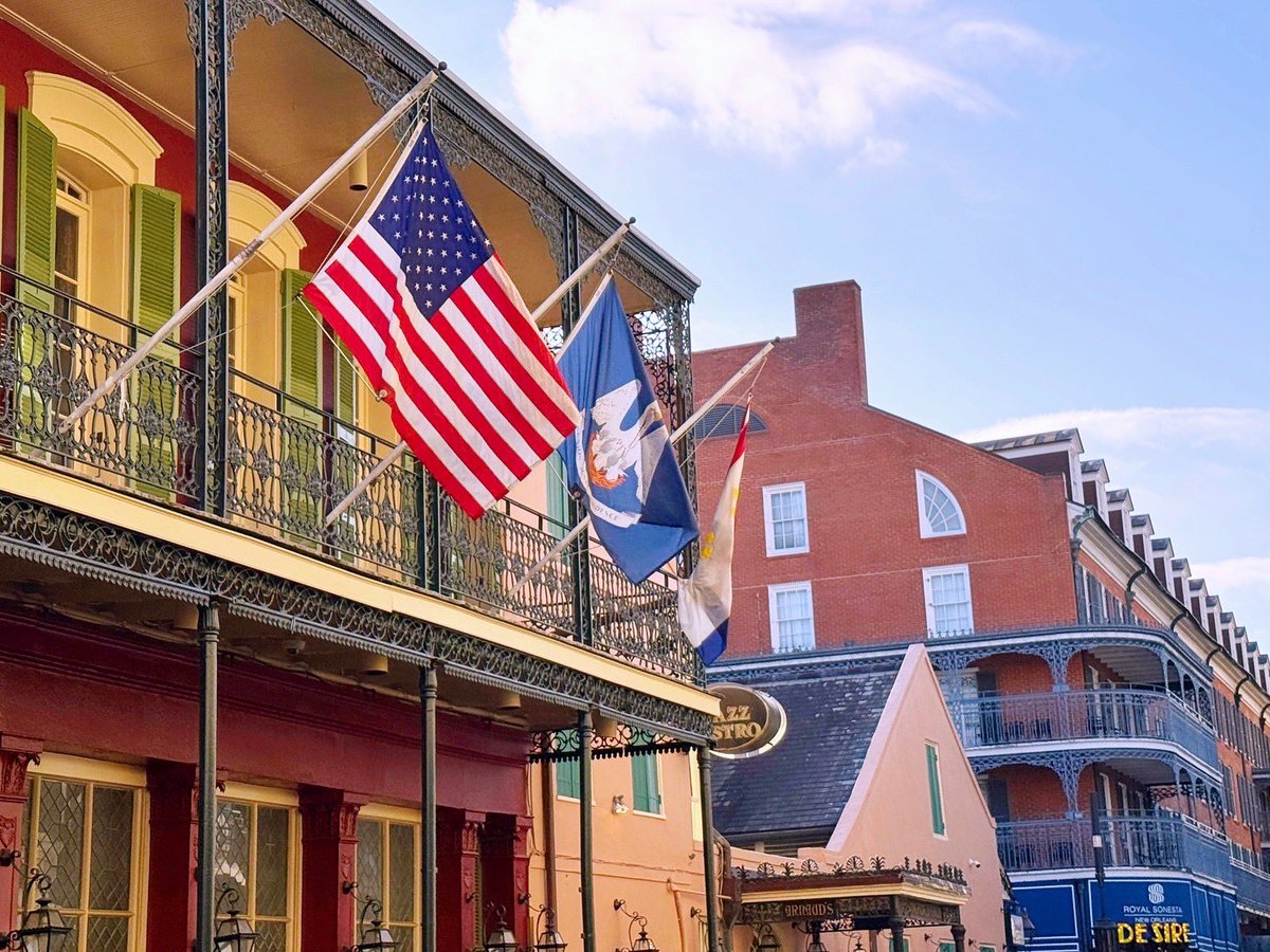 DavidMora's tweet image. Arnaud’s always shines bright in the early morning light! ✨❤️⚜️

#Arnauds #NewOrleans