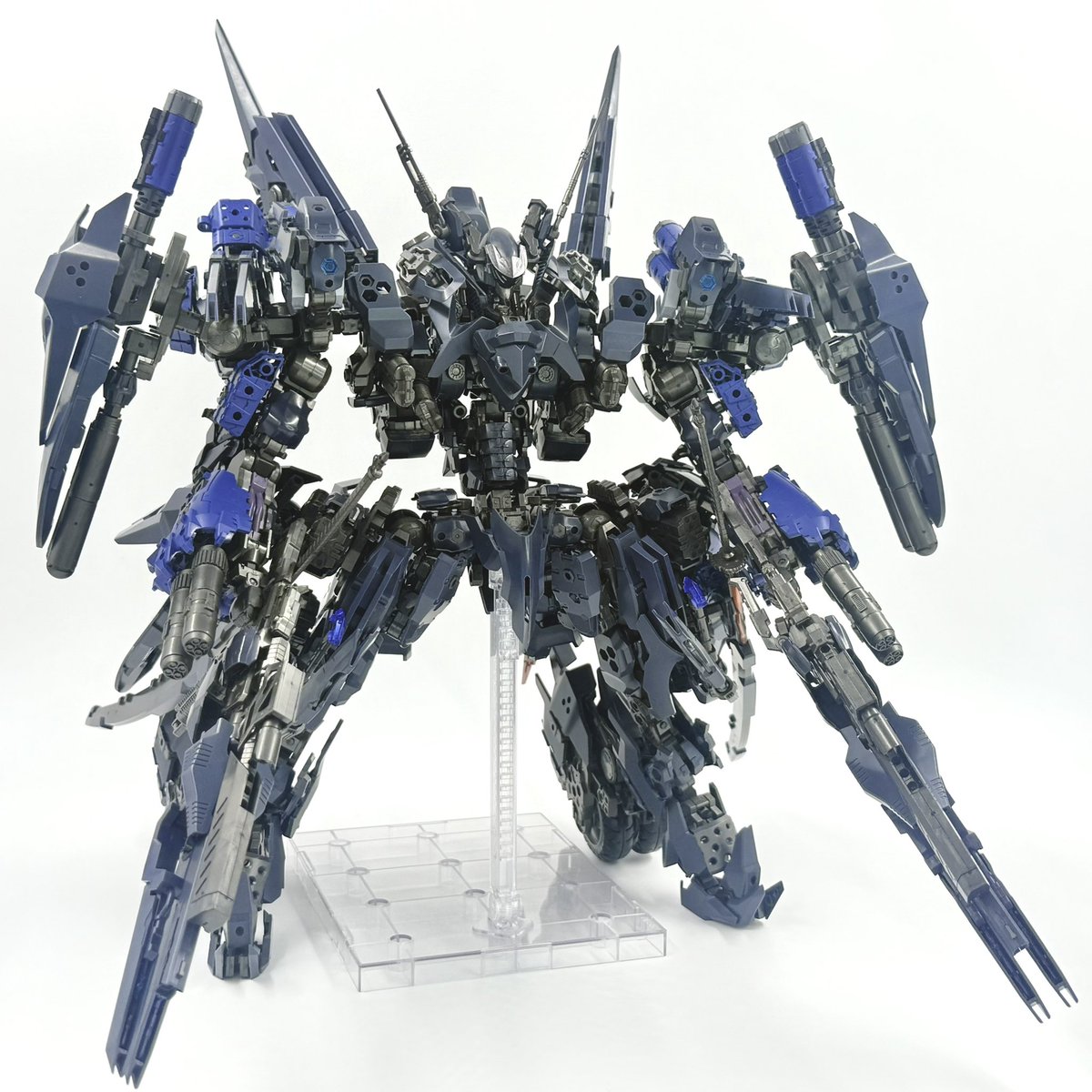 mikumikunishit5's tweet image. フリービルド用の新作‼︎
Stahlregen Sturmdrache(シュタールレーゲン・シュトゥルムドラッヘ)、完成し(て)ました‼︎
リプに続きます
#ヘキサギア
#hexagear
