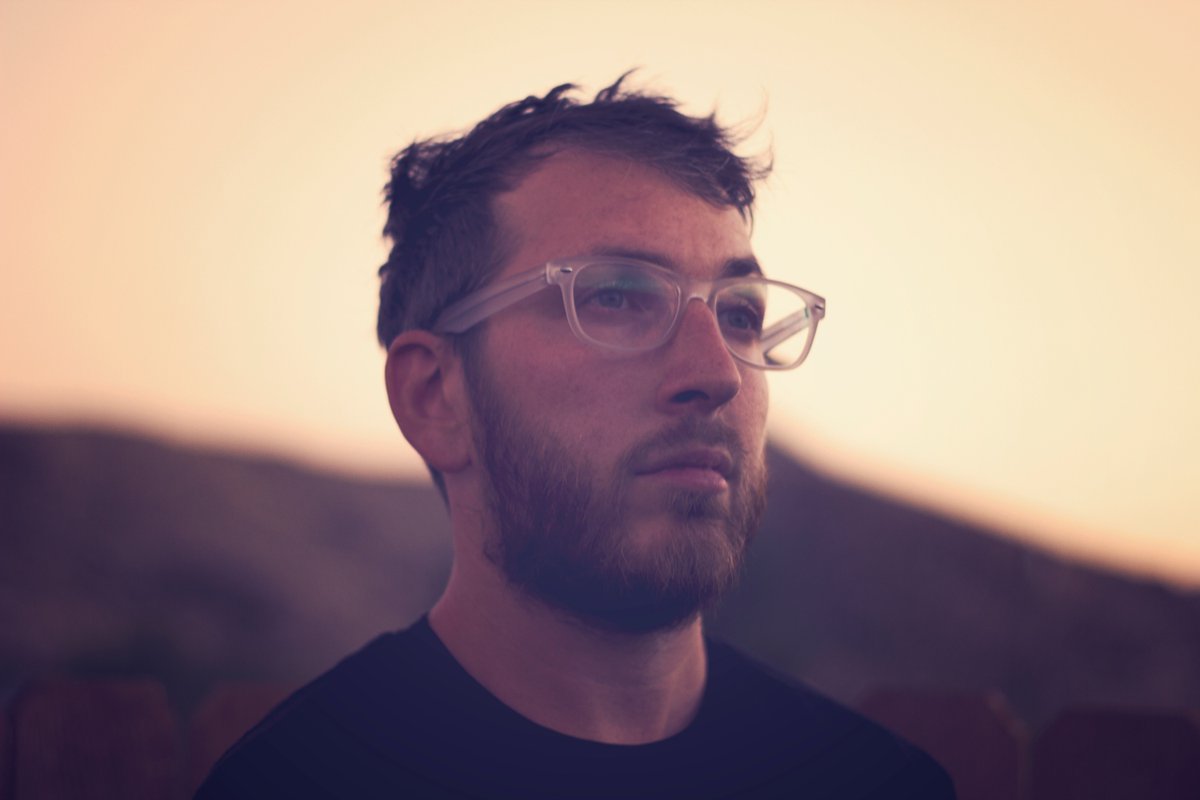 Home-recorded with vintage gear and modern twists, Tired Eyes, Waking Hearts by <a href="/MessageToBears/">Message To Bears</a>  delivers soulful depth.

Get all the details here: aroom.uk/2025/07/21/mes…