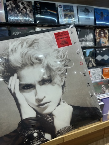 FestivalPlace's tweet image. New in at @WaterstonesBSK 👀
Now stocking magazines and vinyl - pop in store and check it out!