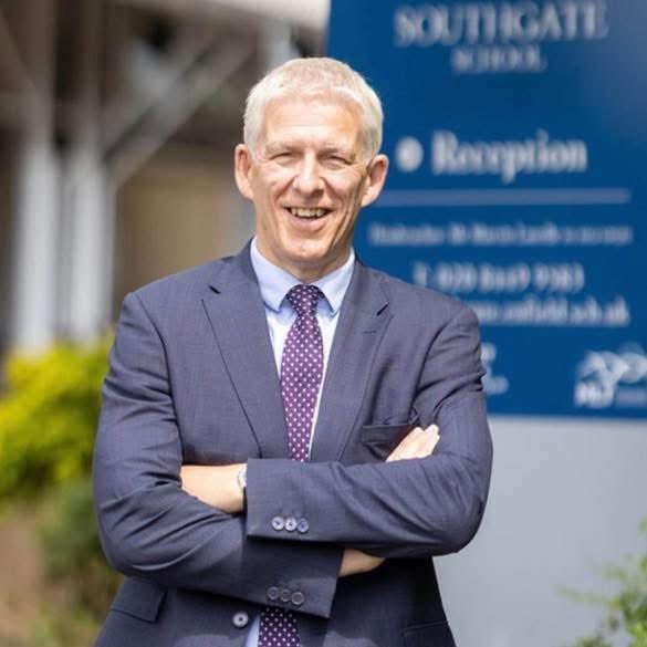 As the academic year draws to a close, the Local Governing Body would like to take this opportunity to express our deepest thanks to Mr Lavelle for his exceptional leadership and service to Southgate School.