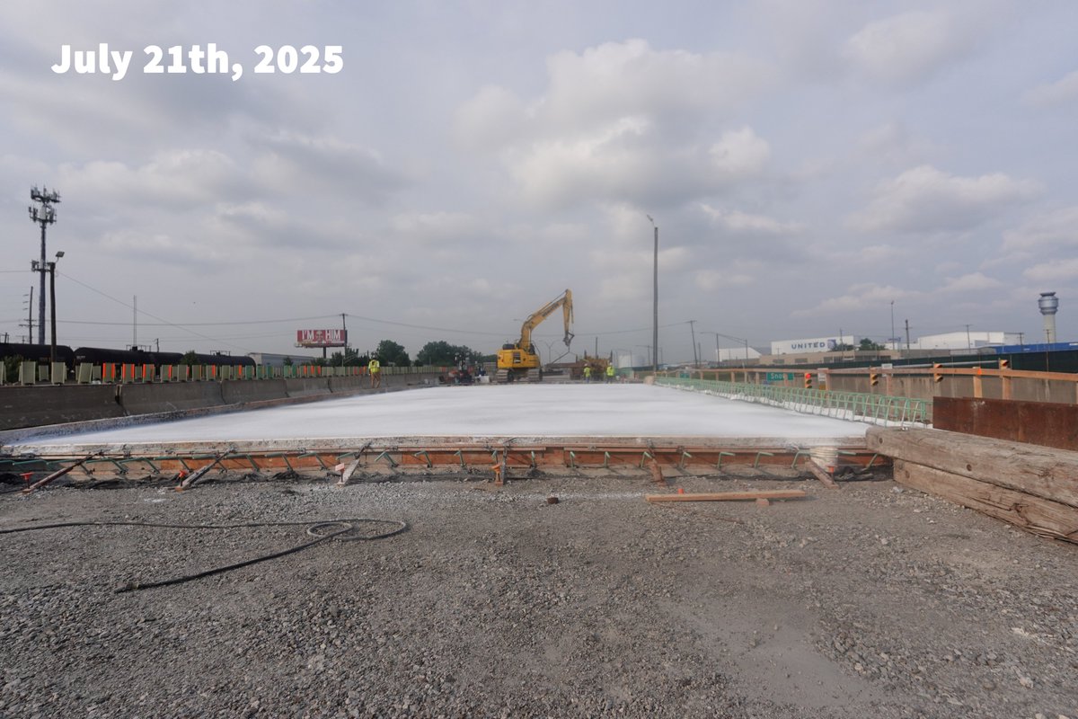 ODOT_Cleveland's tweet image. Progress! Progress! Progress!
Crews began pouring a new concrete bridge deck on SR 237 over Snow Road at 1:30 a.m. this morning. We're loving how this project is coming along! 😁#HardWorkPaysOff #Concrete #LoveIt