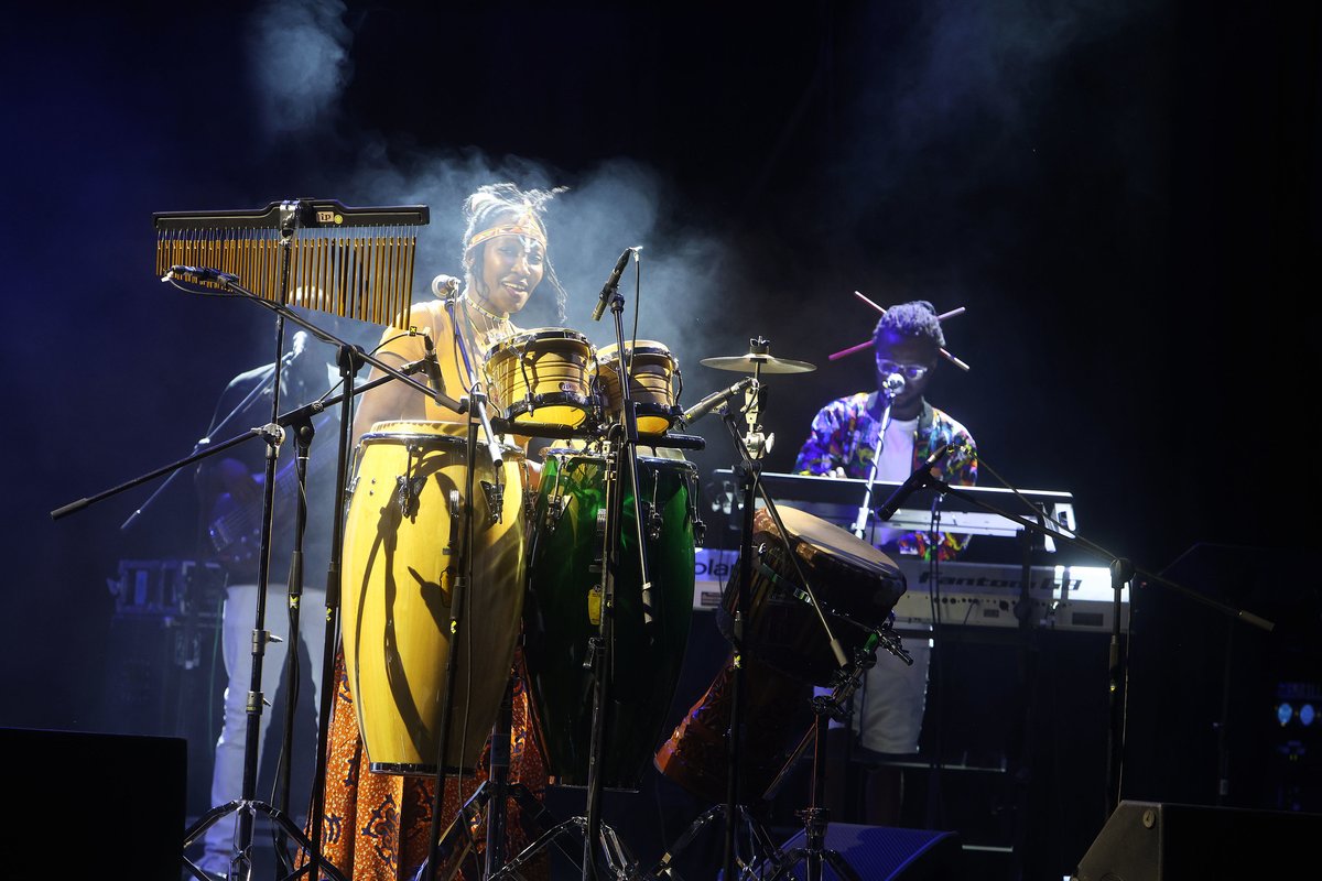 🎷✨ ¡GRACIAS por hacer del #Universijazz2025 un sueño compartido!

Desde la <a href="/UVa_es/">Gabinete de Comunicación Universidad de Valladolid</a>  y <a href="/centrobuendia/">Centro Buendía. UVa</a> agradecemos a @ayuntamientovll, <a href="/CulturaVLL_/">CulturaVLL</a> , <a href="/iberjazz/">JoséLuisGutiérrezIberjazz</a> , equipo técnico, servicios de la UVa y al público su gran apoyo en esta 23ª ed.

¡Hasta pronto!