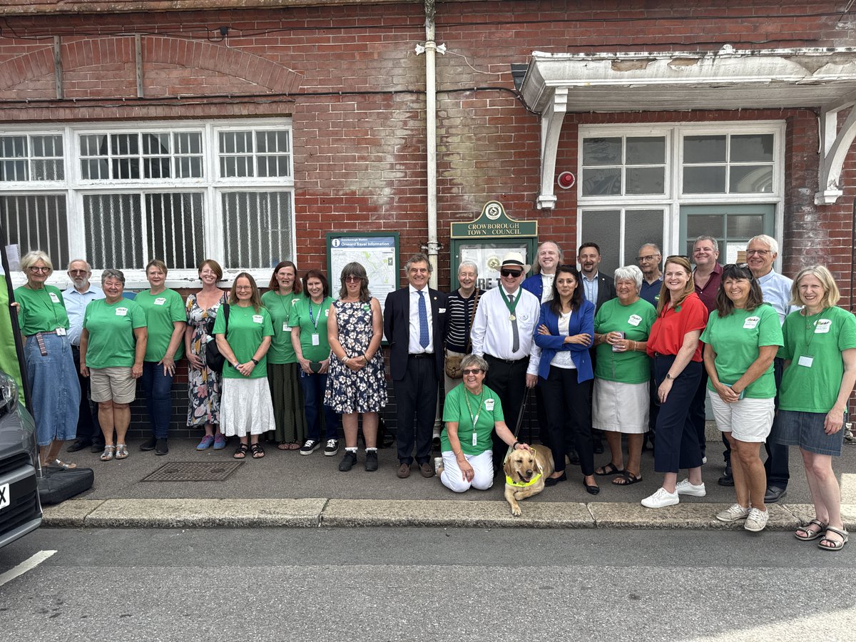 Nus_Ghani's tweet image. 👏🏽It was fantastic to join residents, @networkrail, GTR, @SouthernRailUK, @CrowboroughTC, and @wealdendistrict, at Crowborough railway station to celebrate the progress of the new Community Hub.🚂
I’m pleased to have supported the Community Hub Committee in securing and…