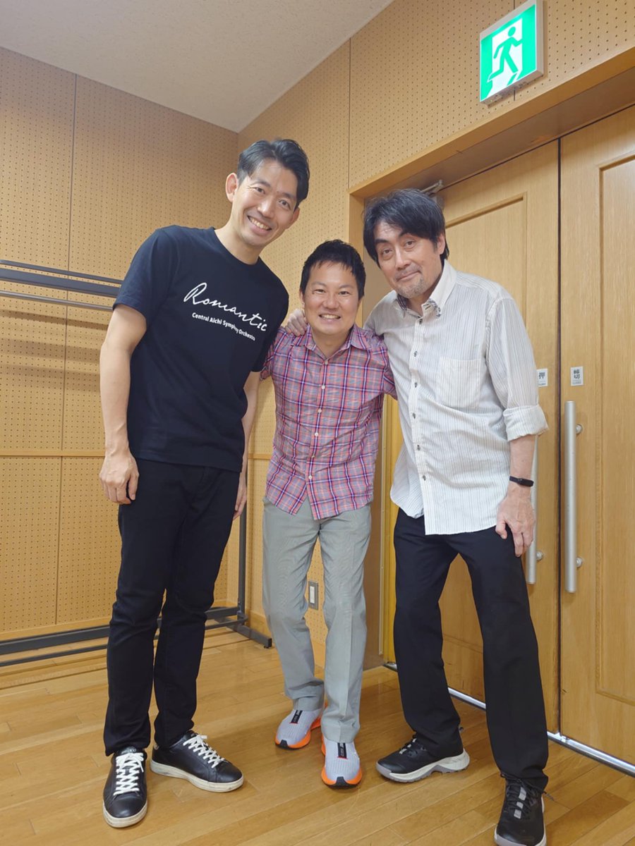KosukeTsunoda's tweet image. 10年ぶりにブルーメン・フィルへ。腕利きの皆さんと私の大好物が並んだプログラムを演奏できる事、とても嬉しく思います。今日も音楽の素晴らしさにゾクゾクしました。さて、練習会場では指揮者の金山隆夫さん、木村康人さん、鈴木優人さんにもお会いできました。世界広しと言えども、こんなに何団体も…