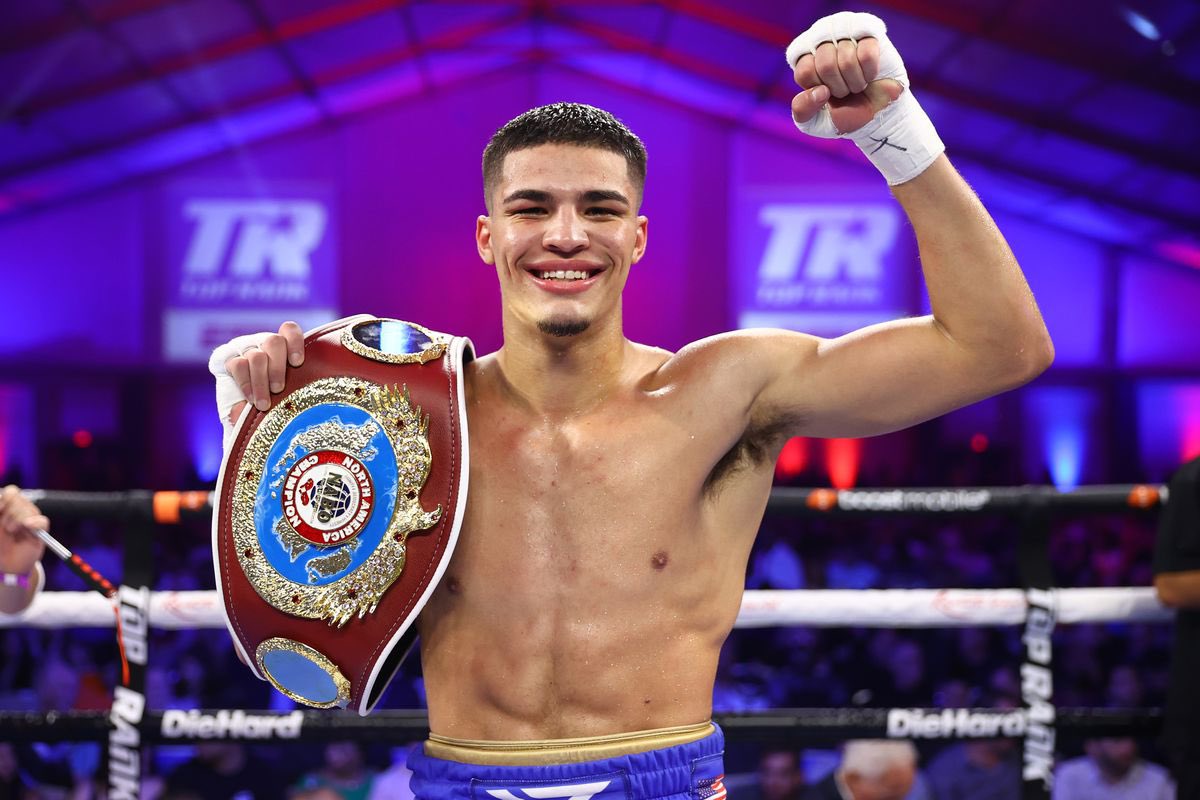 DopeDJ's tweet image. 🚨 BIG FIGHT WEEK FOR XANDER ZAYAS 🚨 as he attempts to become world champion at just 22 years old when he faces Jorge Garcia for the vacant WBO Junior Middleweight championship In Madison square Garden on Saturday Night