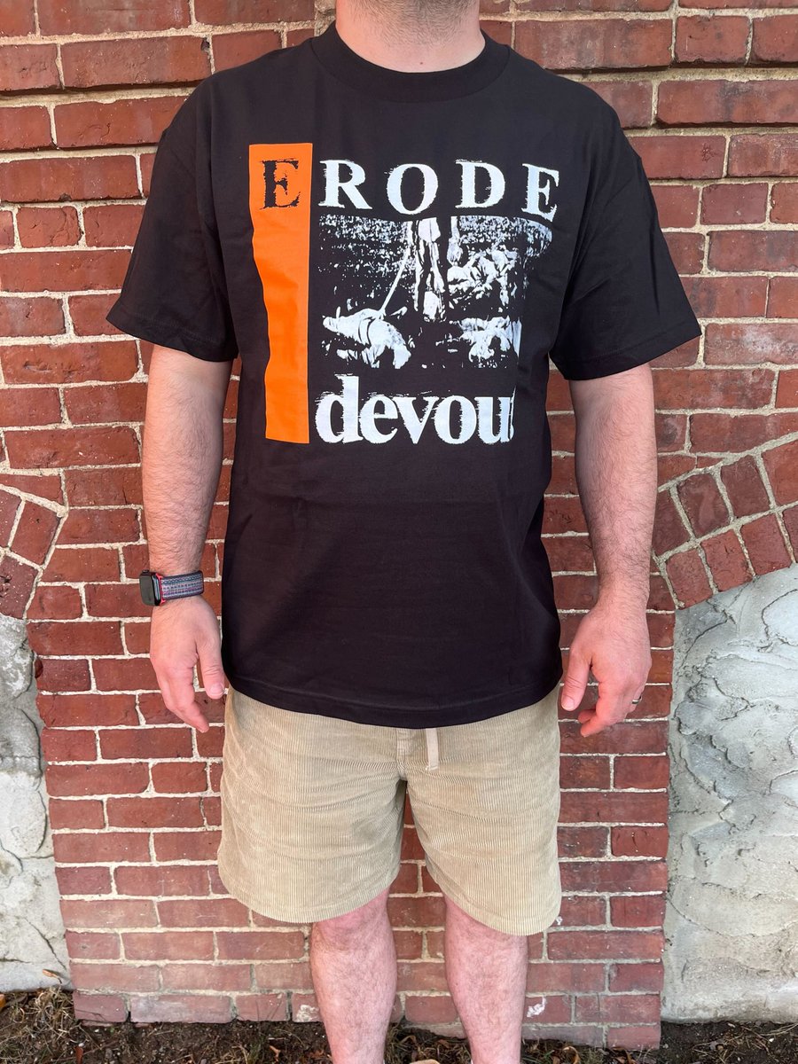 DAZE_STYLE's tweet image. ALL ERODE MERCH IN HAND AND SHIPPING OUT NOW… PRINTED ON HANES BEEFY
DAZE-STYLE.COM