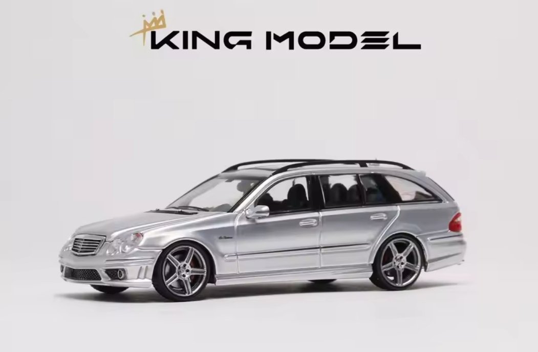 r4OlpjP5npm2Jb5's tweet photo. KING MODEL 1/64 S211 E63 AMG ミニカー 予約完了。
受注生産なので、売り切れないうちに。
来年1月迄楽しみに待ちます(笑)
#KINGMODEL #ダイキャストミニカー https://t.co/ErgqLVvfOn
