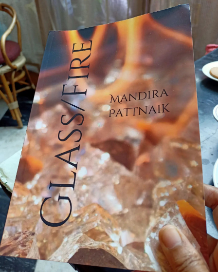 MandiraPattnaik's tweet photo. YES! 💯
CHECK OUT #GLASSFIRE & #WhereWeSetOurEasel
(pics courtesy @shrutidhoraPM , @AdLibby1 ) https://t.co/ZlwEgiryyt