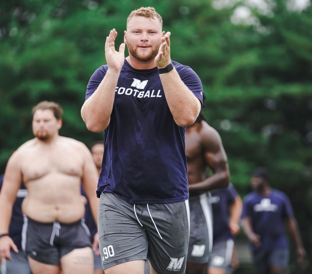 CoachCole94's tweet image. The Most important and Demanding Position on the Field! 
Them Big Dogs UpFront on Defense! 
Excited to see the Boys Ball out as one this year! ⏳⌛️…. #FlyHawksFlyⓂ️🦅
#DlineTheOnlyLine #Blessed #FTD #MEB #DogAction