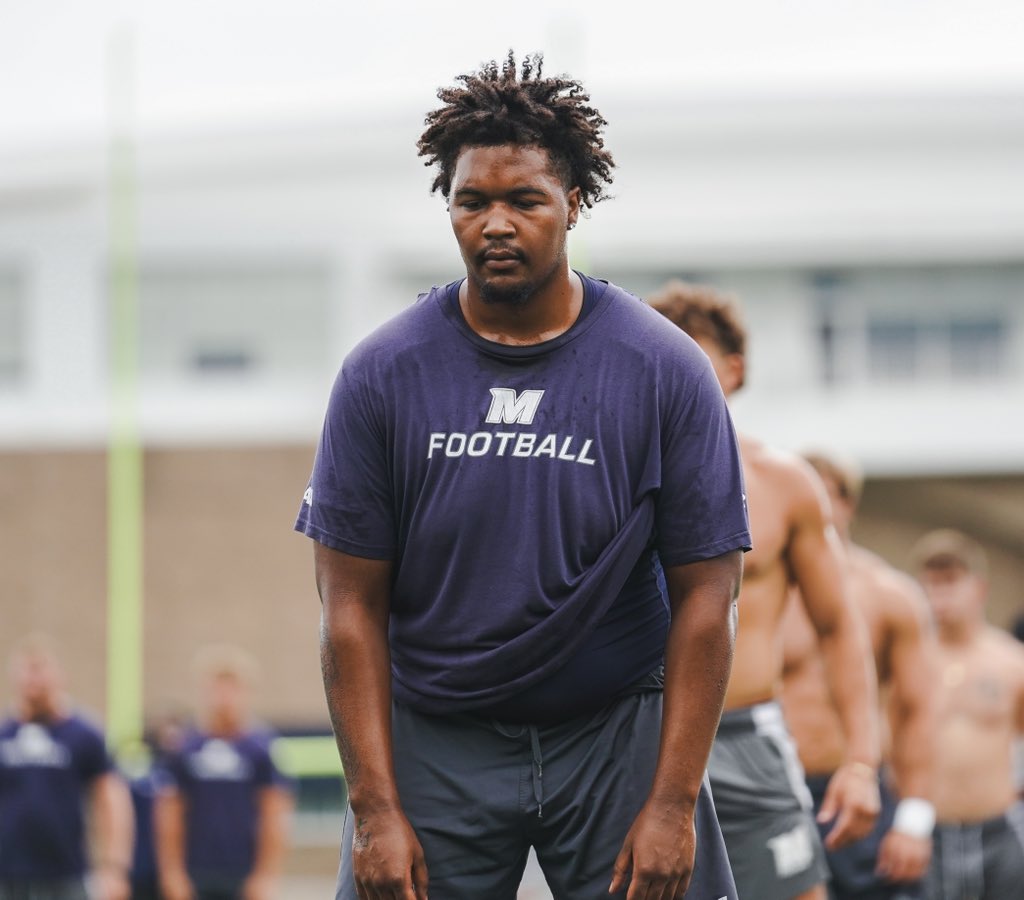 CoachCole94's tweet image. The Most important and Demanding Position on the Field! 
Them Big Dogs UpFront on Defense! 
Excited to see the Boys Ball out as one this year! ⏳⌛️…. #FlyHawksFlyⓂ️🦅
#DlineTheOnlyLine #Blessed #FTD #MEB #DogAction