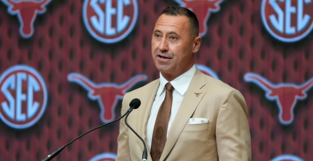 HankSouth247's tweet image. The Stampede: @CoachSark talks #Texas football recruiting, new realities Longhorns face in rev-share era (VIP)
247sports.com/college/texas/… #HookEm