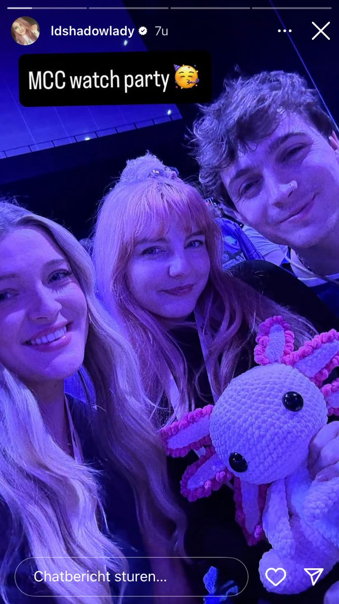 indigo, maker of birds and axolotls tweet media