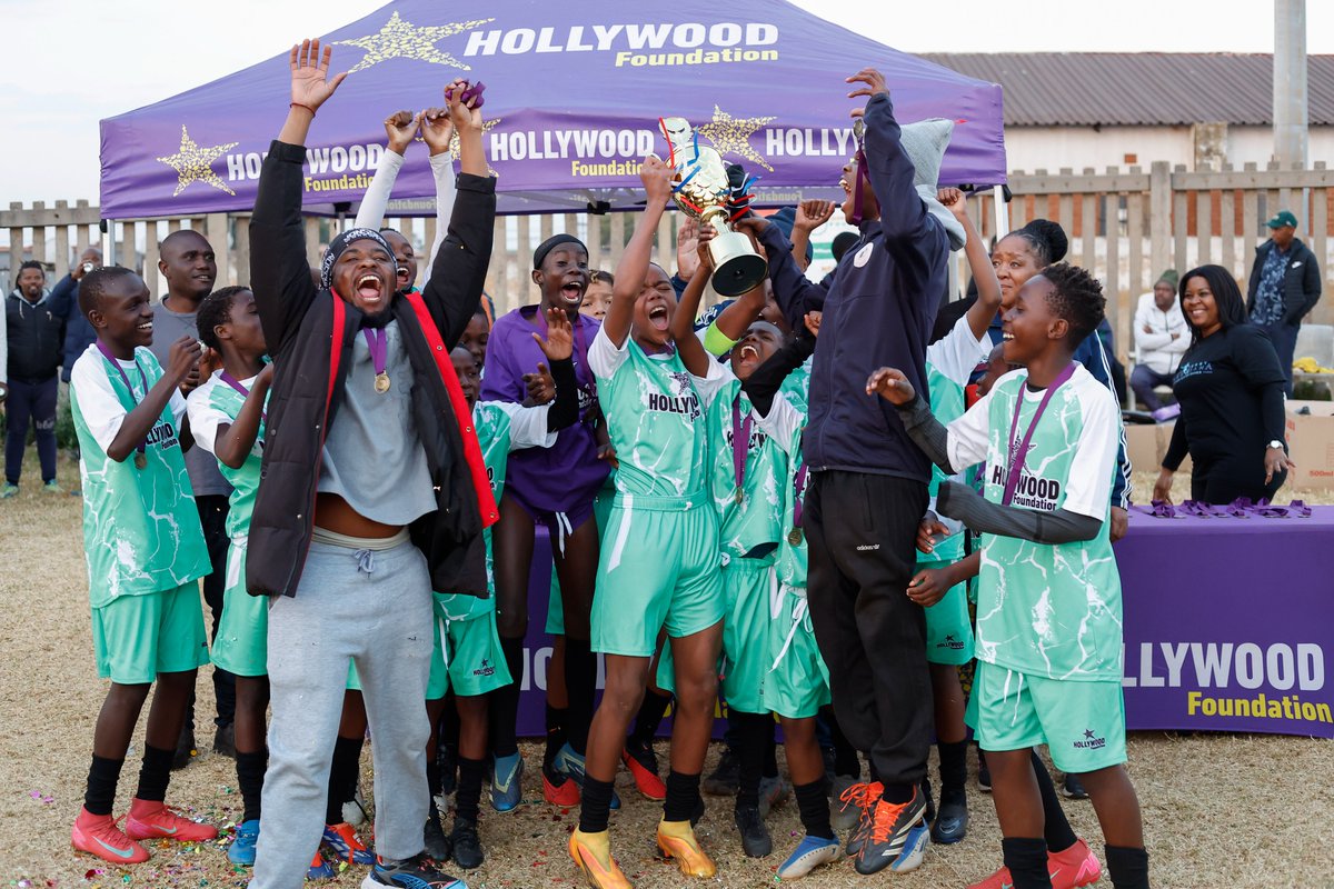HWBFoundation's tweet image. Over the weekend, the Hollywood Foundation spent the day at the community at Ecaleni Sports Grounds in Tembisa to celebrate the Jerry Sikhosana Junior Winter Games, a day filled with passion, promise, and purpose. 😊
We remain dedicated to supporting young players and teams by…