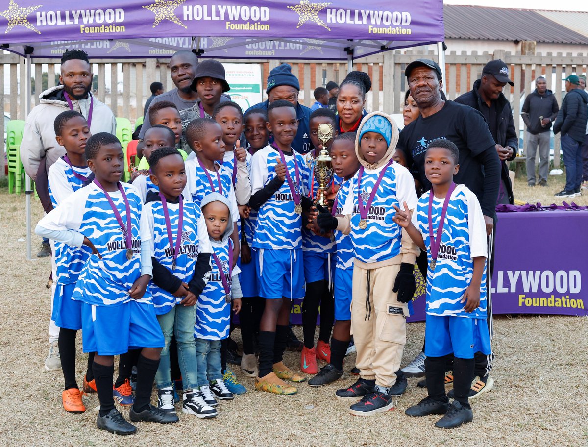 HWBFoundation's tweet image. Over the weekend, the Hollywood Foundation spent the day at the community at Ecaleni Sports Grounds in Tembisa to celebrate the Jerry Sikhosana Junior Winter Games, a day filled with passion, promise, and purpose. 😊
We remain dedicated to supporting young players and teams by…