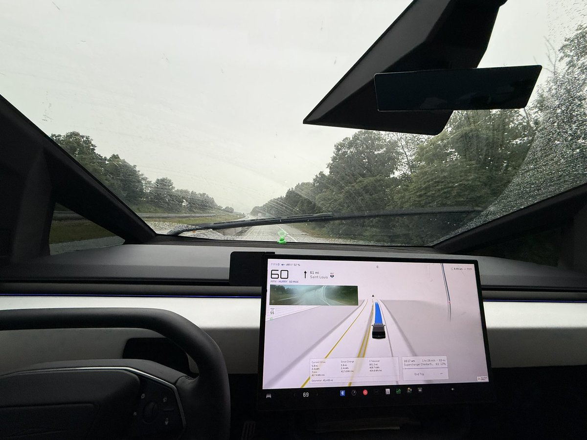 BeardedTesla's tweet image. When she told me to replace the wiper blades before the trip I should have listened 🤦♂️